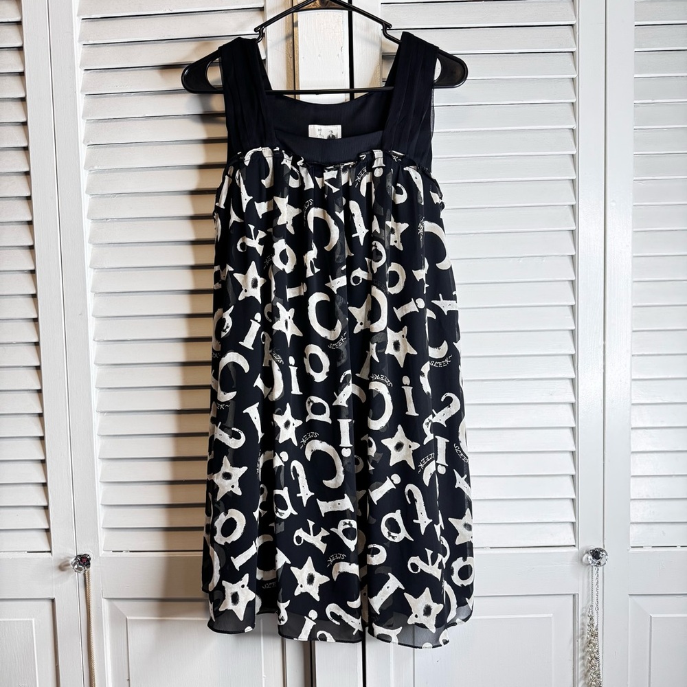 COCKTAIL MEDIUM BLACK DRESS GRAPHIC WHIMSY GOTH WITCHY DARK FEMININE SLEEVELESS